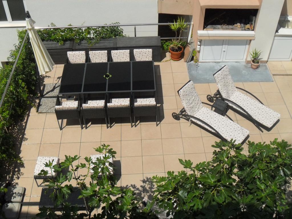 Apartments Villa Natali - Heating Pool Трогір Екстер'єр фото